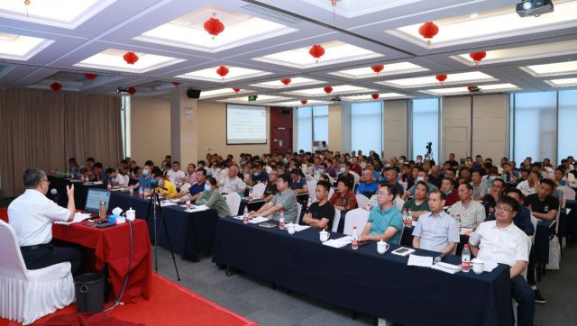 HJC黄金城平台工程管理公司成功举办2021年度监理知识培训会